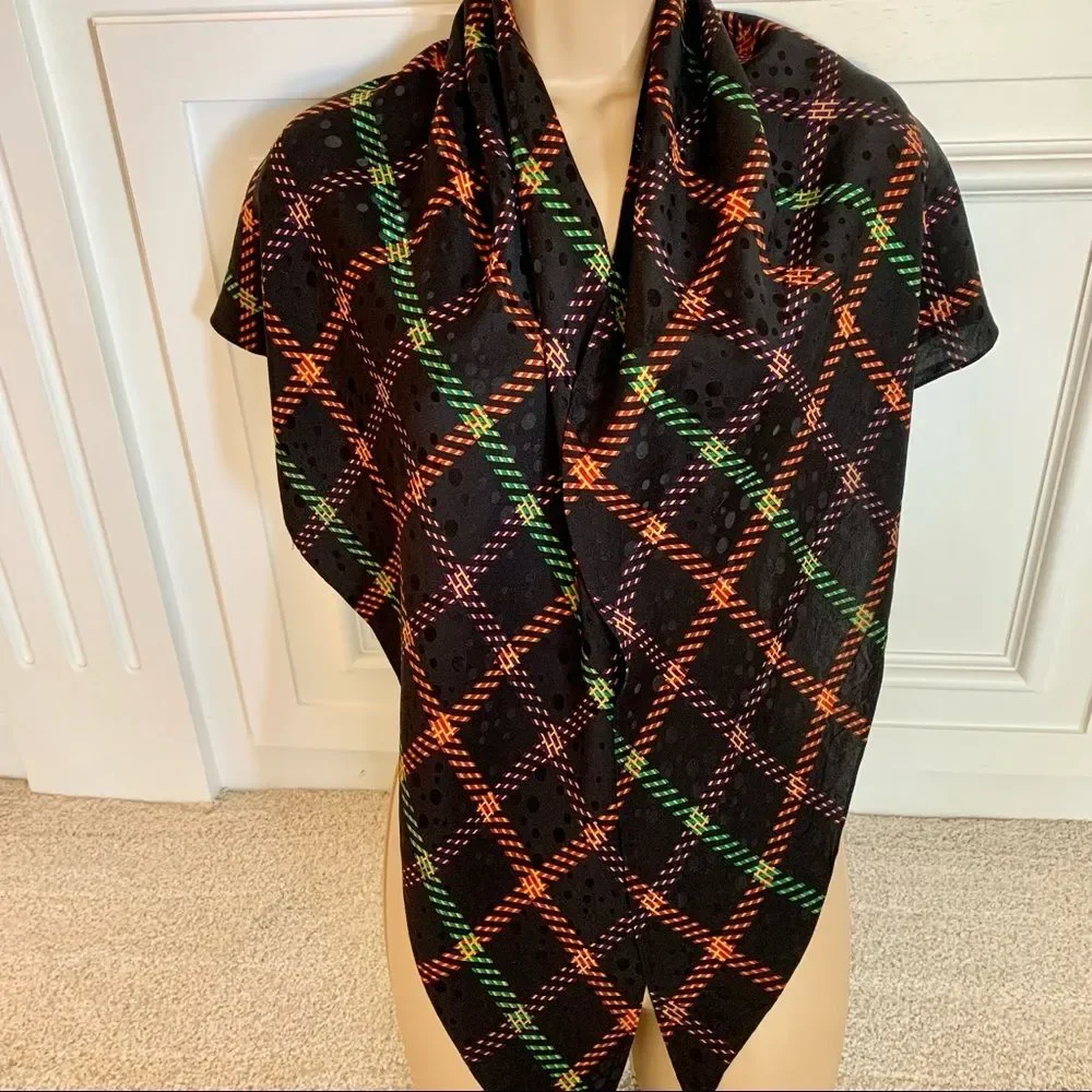 Beautiful‎ 100% Silk Scarf